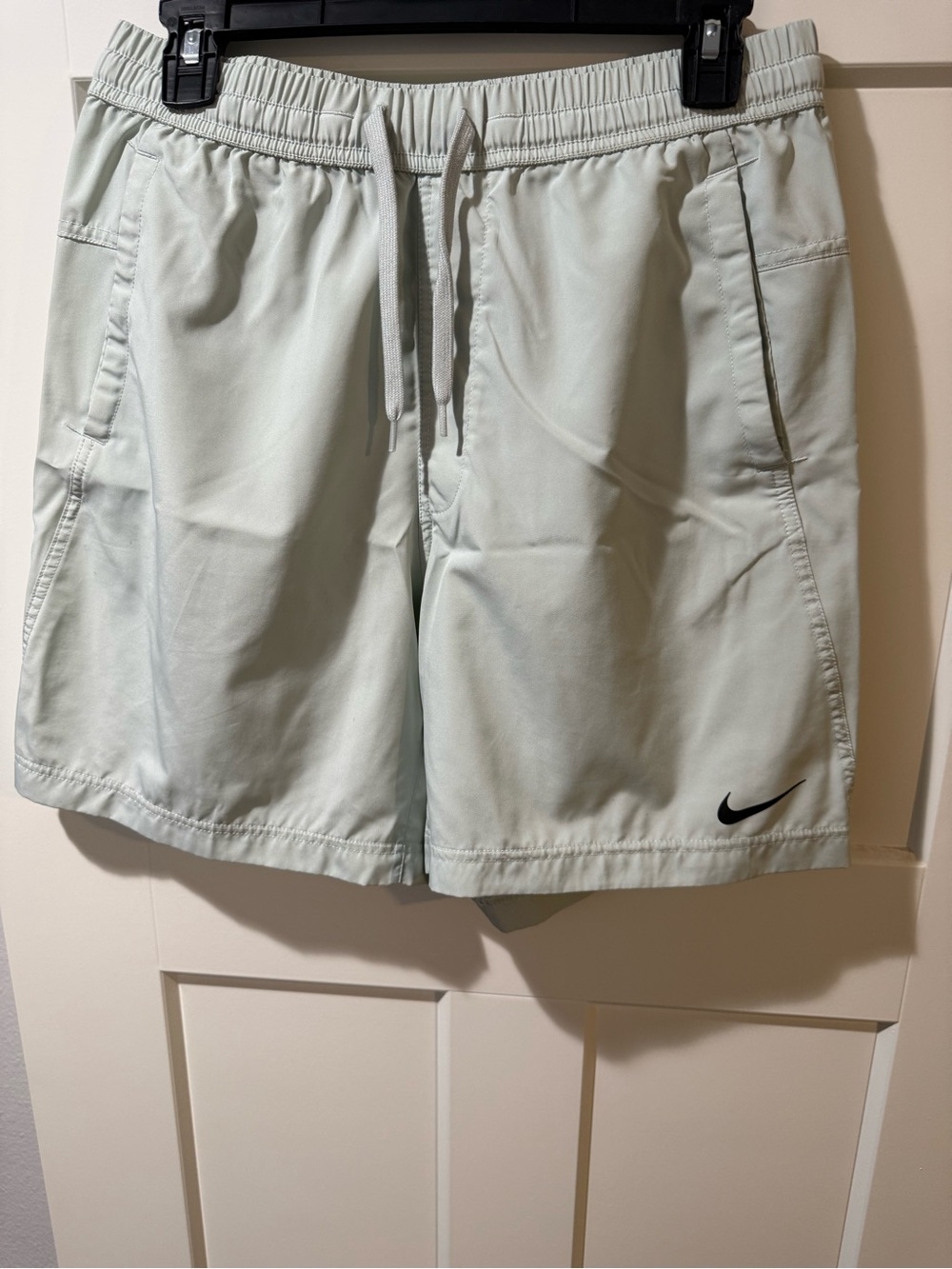 Nike Men’s Light Grey Shorts